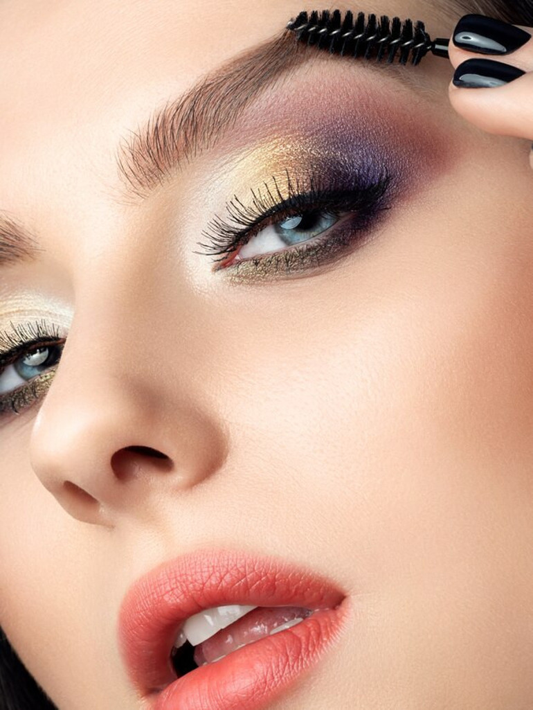 Klasik makyaja modern dokunuşlar