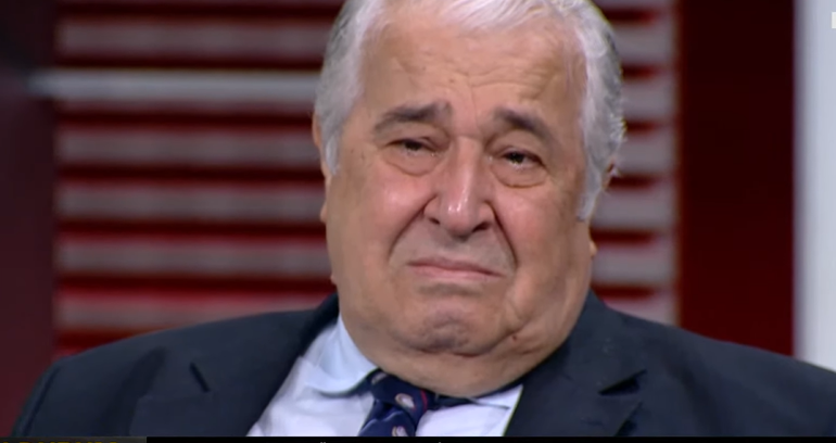 Gazzedeki acıyı Filistin şarkısıyla haykırdı, eski bakan gözyaşlarına boğuldu... CNN TÜRKte duygu dolu anlar