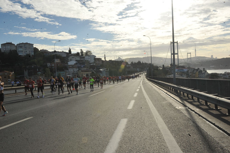 45. İstanbul Maratonuna Kenyalı atletler damga vurdu