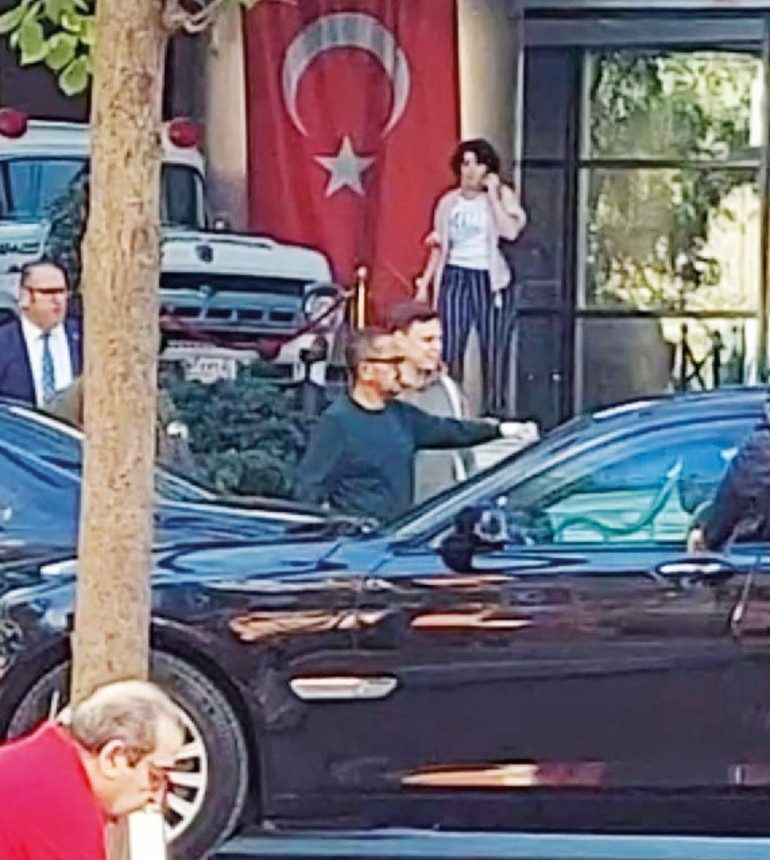 Londralı sevgilisi  tanıdık çıktı