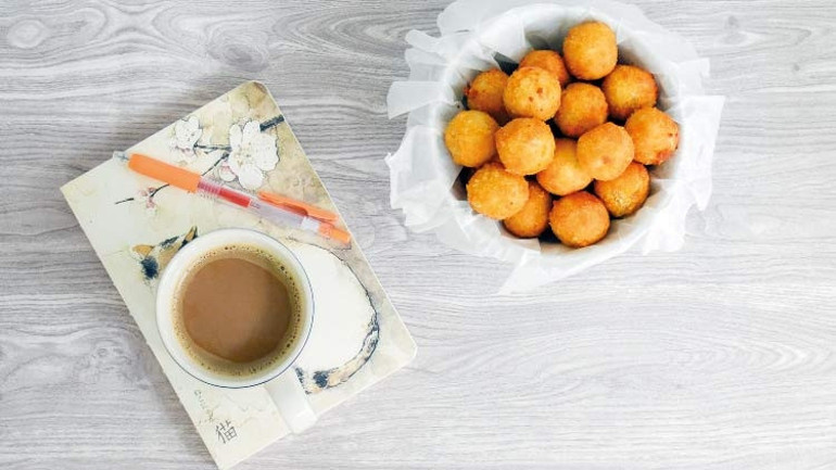 Köfteden  pankeke ‘Hollandalı’