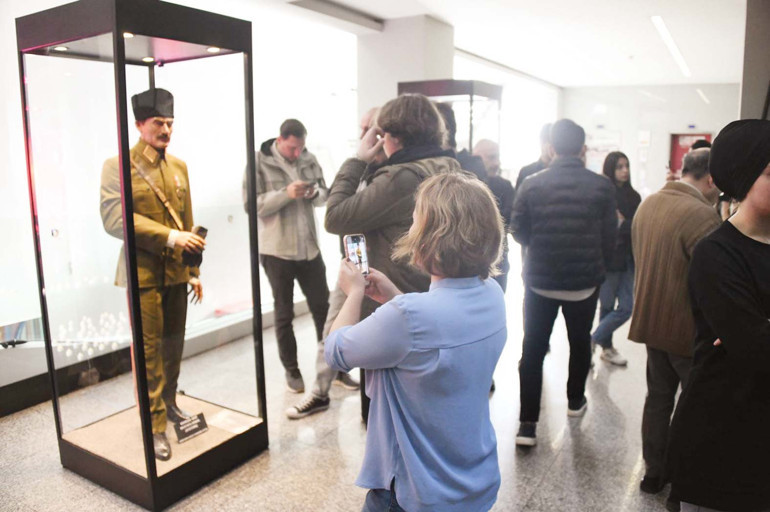 Gittiğin an hayat durdu