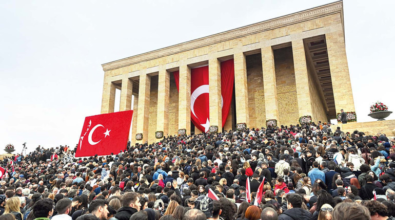 Gittiğin an hayat durdu