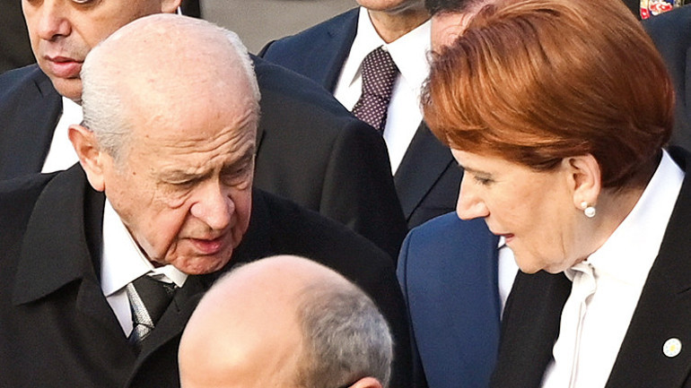 Devletin zirvesi Ata’nın huzurunda