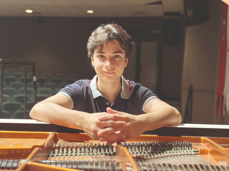 ‘Dünyada iz bırakmak en büyük hedefim’