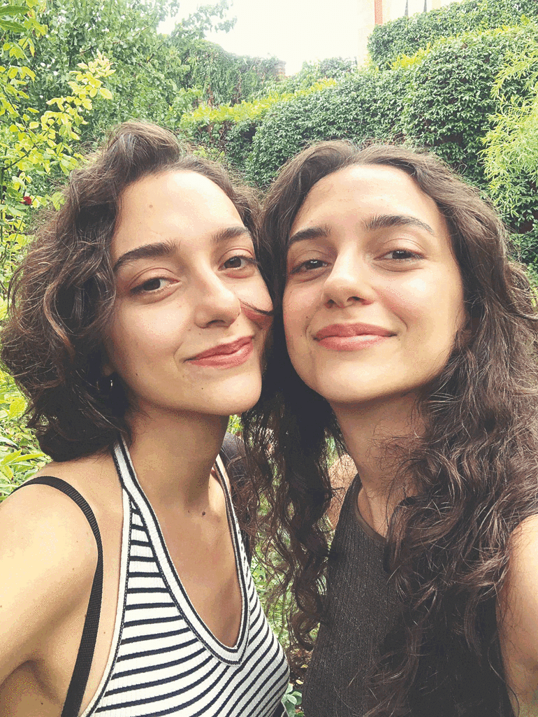 İlk rolüyle İstanbul Film Festivali’nde ödül alan Manolya Maya: ‘Oyuncular sürekli ışıklar altında olmak istiyor’