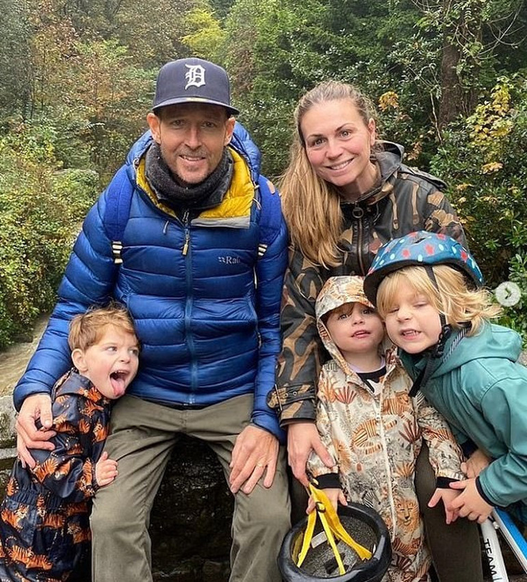 Ünlü sunucuya doktorlar birkaç hafta ömür biçmişti... Eşi ve çocuklarıyla doğum günü tatiline çıkıyor