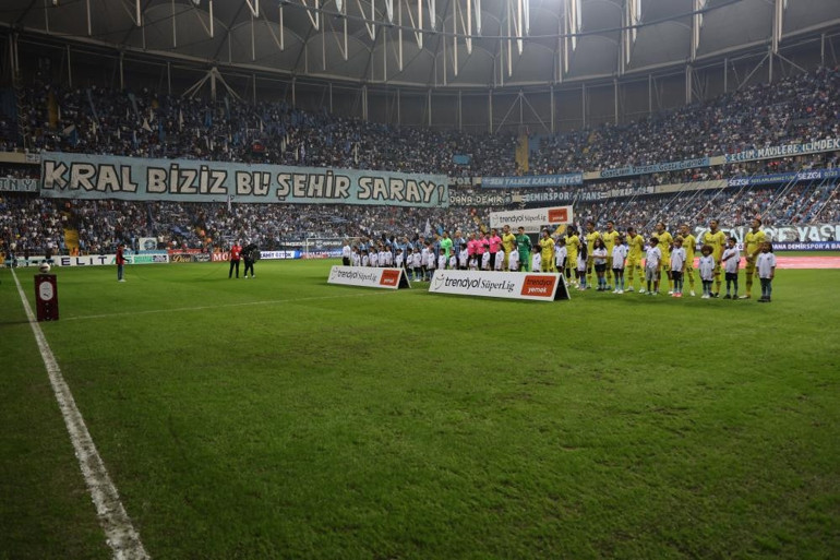Adana Demirspor - Fenerbahçe maçına Ertaç Özbir ve gerginlik damgası Edin Dzekonun görüntüsü dikkat çekti...