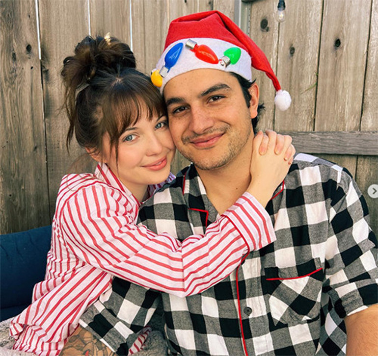 Genç oyuncu bütün gece ağlayarak evlendi: Aşka inanmayan bu düğüne gelmesin