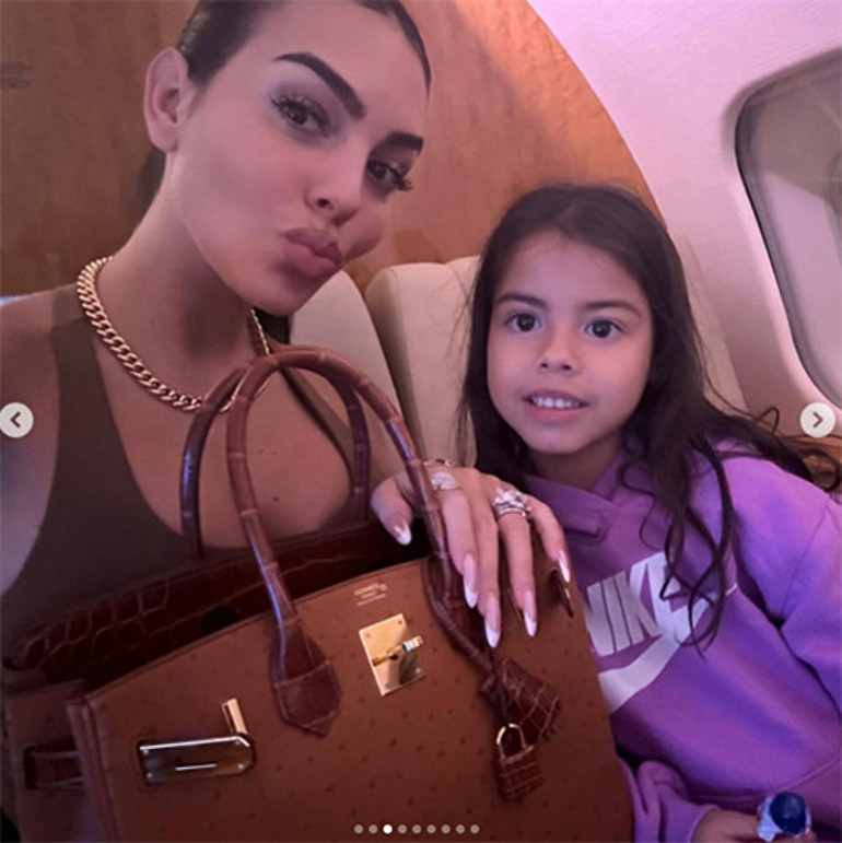 Kaybettiği bebeğin yerine yenisi mi geliyor Yine hamile galiba