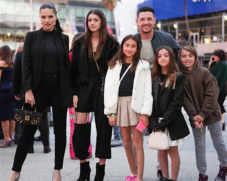 Estetik yaptırdığını söyleyenlere ateş püskürdü: Bu sadece yorgun bir annenin yüzü