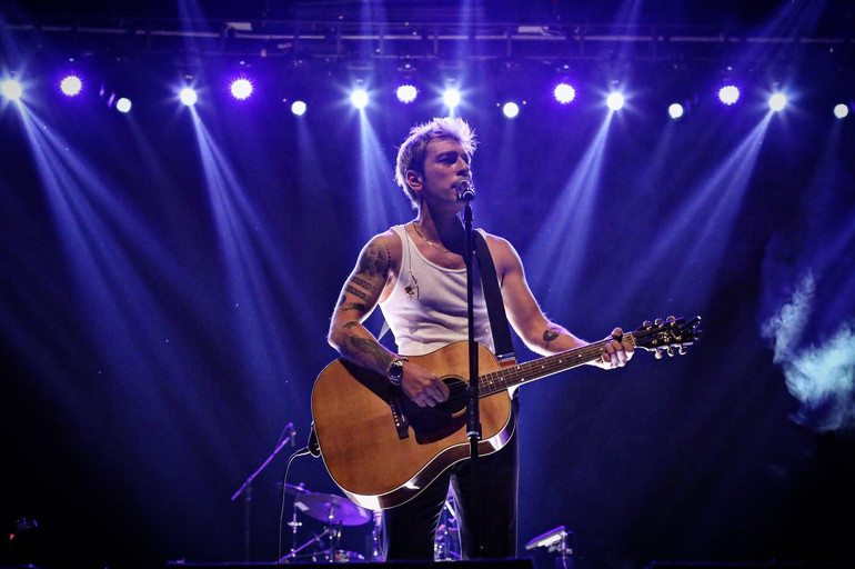 Sihirbazlar, cadılar arasında kaldık