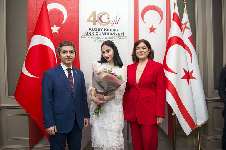 KKTC’nin 40’ıncı kuruluş yıl dönümüne görkemli kutlama