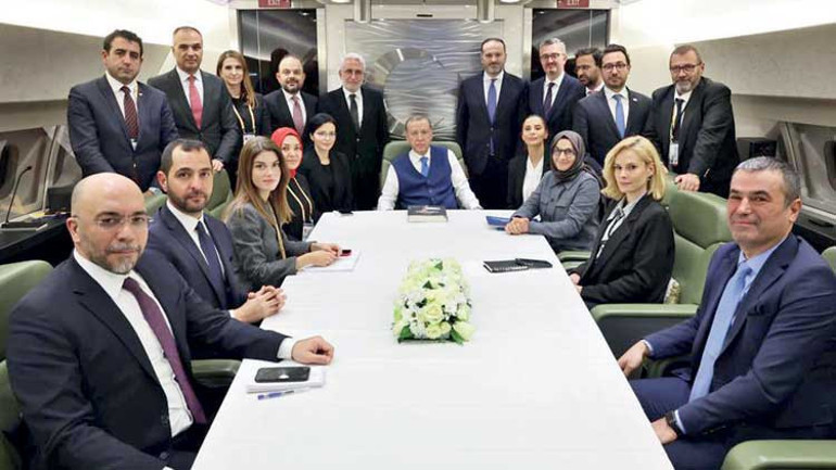 Erdoğan’dan Berlin dönüşü önemli açıklamalar: 50 artı 1’in değişmesi isabetli olur