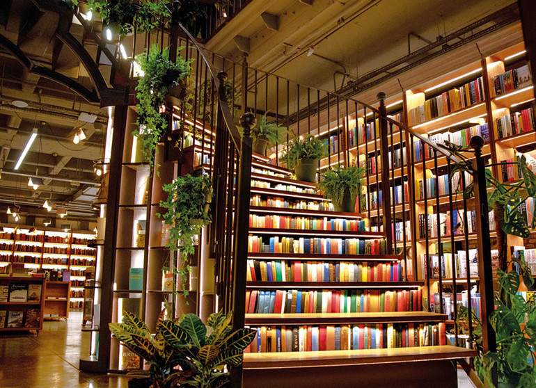 Polisiyeciler ve şairler İstanbul’da buluşuyor