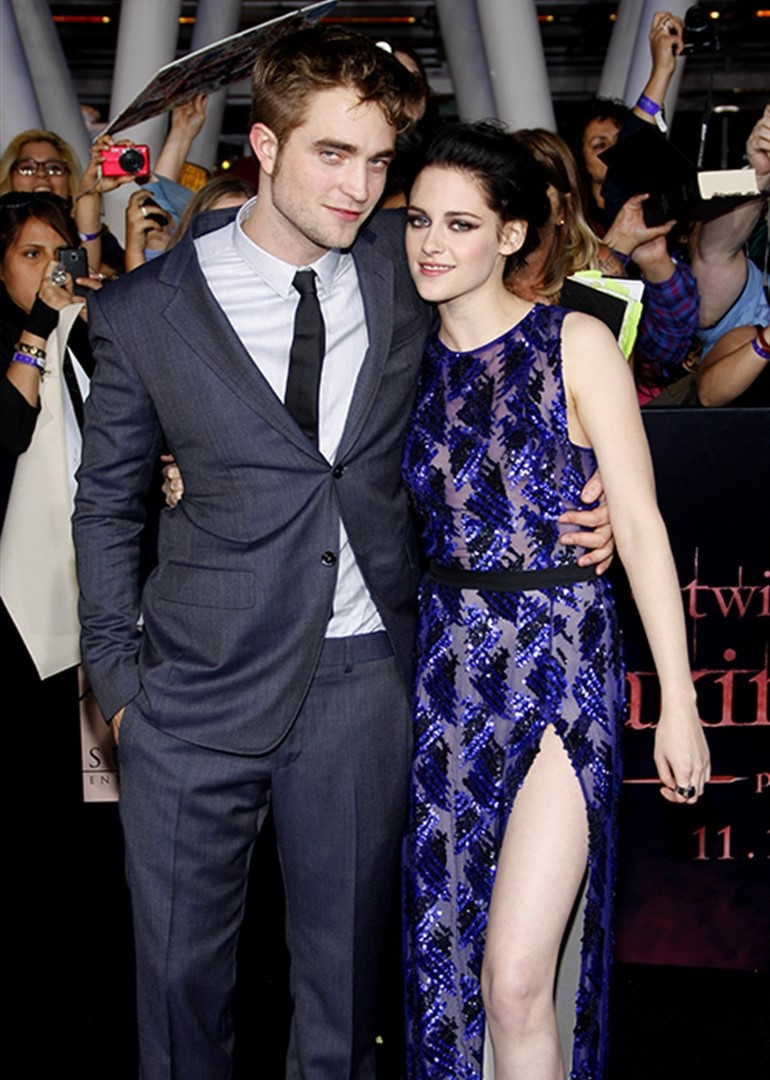 Büyüyen karnını saklayamıyordu… Bebek müjdesini sonunda verdi