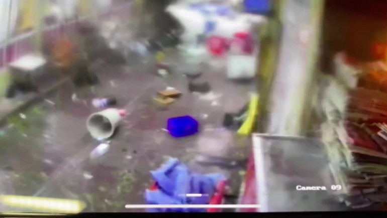 Şiledeki afet böyle gelmiş... O anlar güvenlik kamerasında