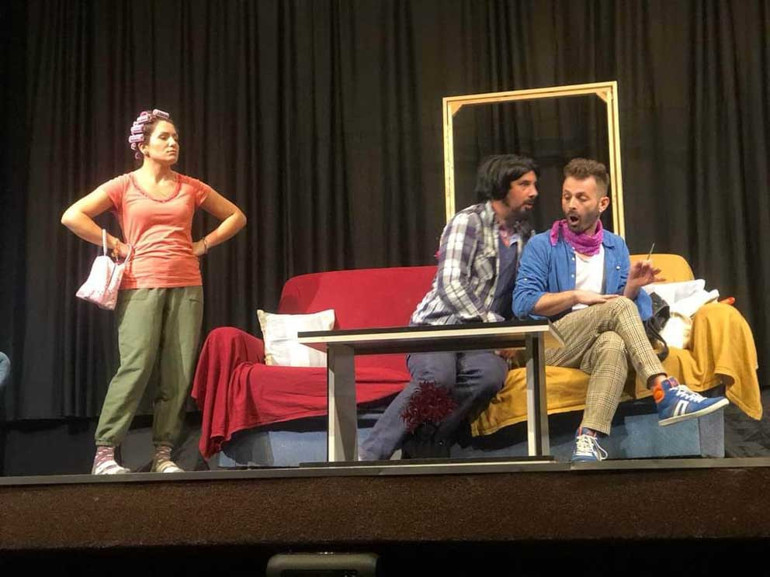 Kosova Türk tiyatrosunda bir ilk