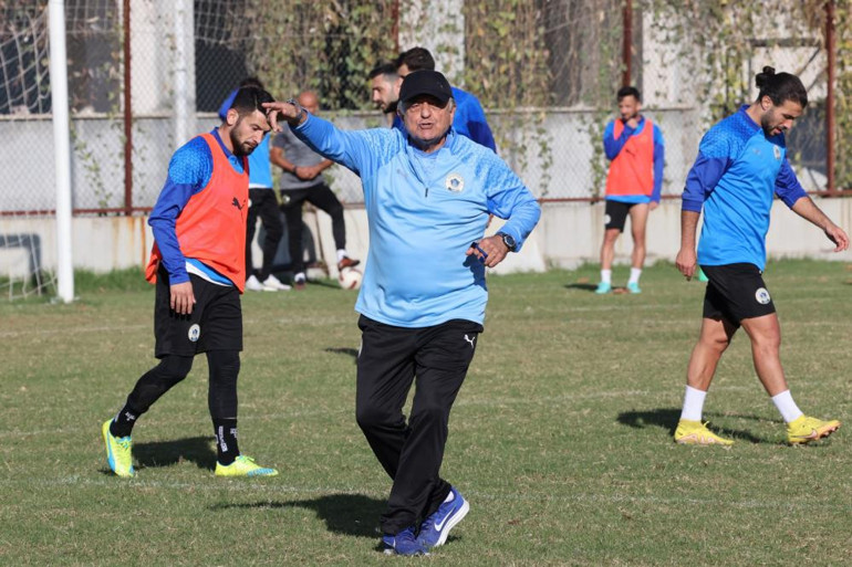 Menemen FK, Yılmaz Vuralla bir başka 3 maçta 7 puan...