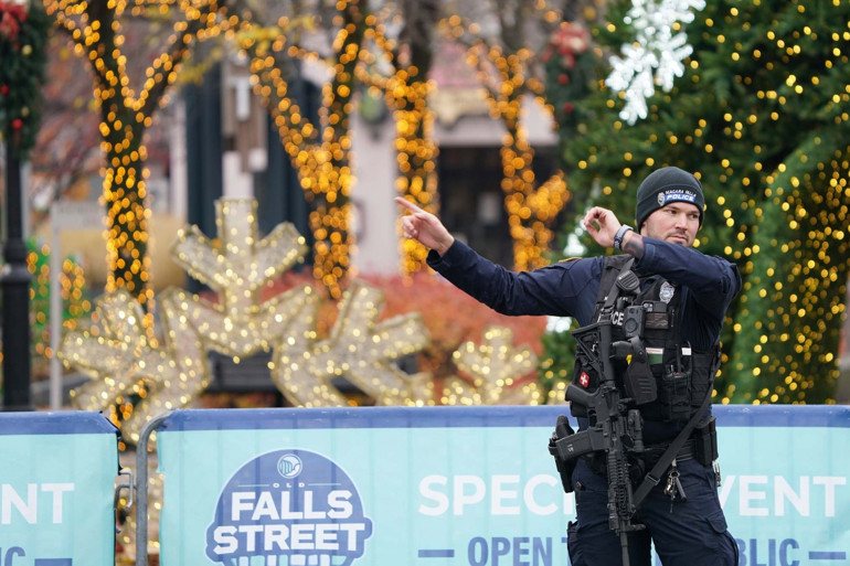 Son dakika haberi: ABD ile Kanadayı bağlayan Rainbow Köprüsünde araç patladı... Sınır kapısı kapatıldı