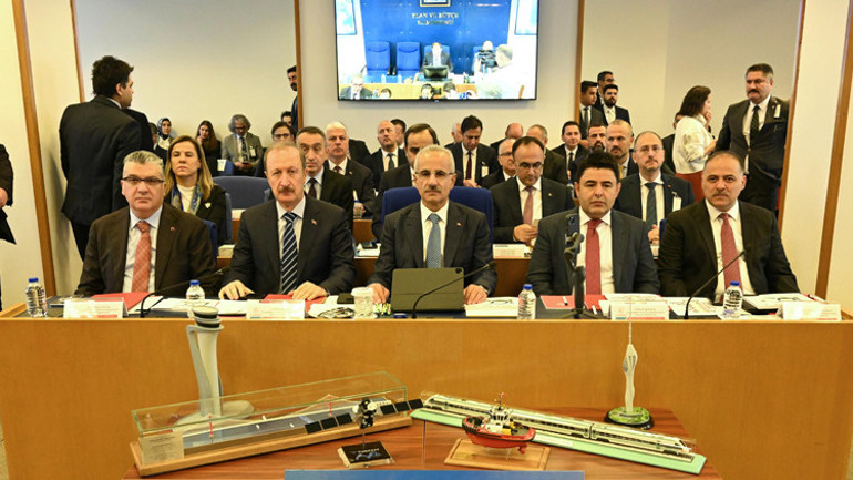 Bakan Uraloğlu: 2035te her 2 araçtan biri elektrikli olacak