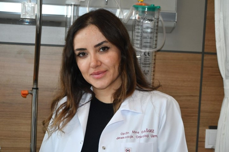Karın şişliği için hastaneye gitti, gerçeği öğrenince şok oldu 50 santim çapında, 20 kilo ağırlığında: 1 saatlik ameliyatla alındı