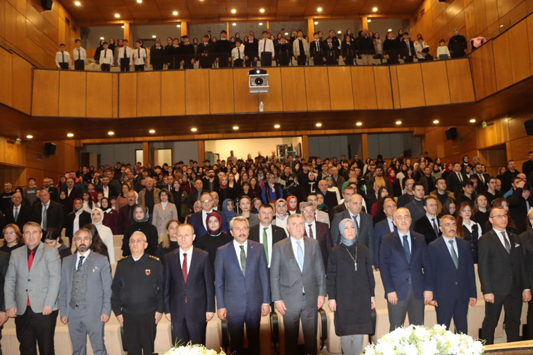 Bakan Osman Aşkın Bak: Türkiye bir spor ülkesi olduğunu tüm dünyaya göstermiştir