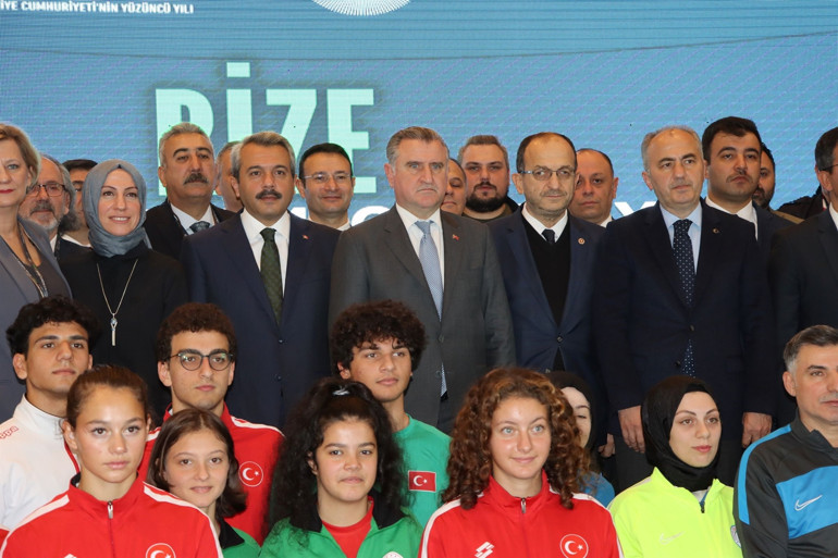 Bakan Osman Aşkın Bak: Türkiye bir spor ülkesi olduğunu tüm dünyaya göstermiştir