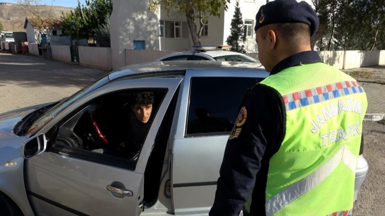 Kabahatine uygulama noktasında da devam etti Ceza yiyen gençten ilginç cevap