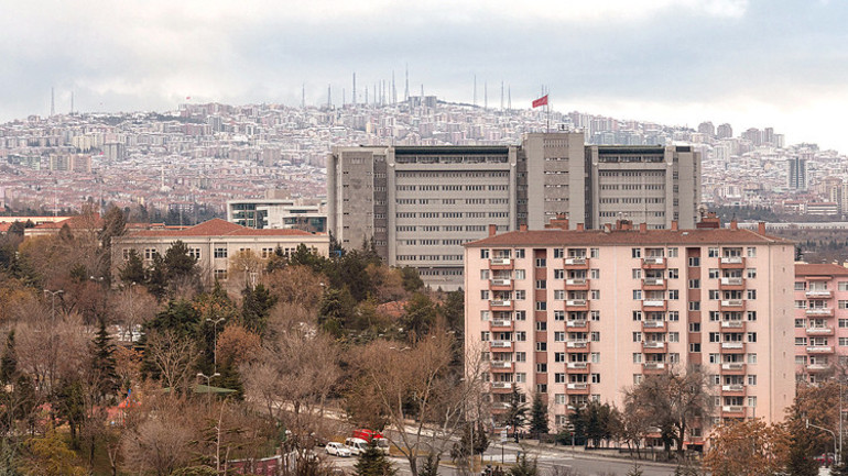 Kamuda 40 milyarlık tasarruf imkanı... Enerji Bakanlığı kamu yapılarındaki 7 yıllık tasarruf potansiyelini hesapladı