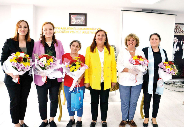 Kadın muhtara ‘kapı’ açıyor