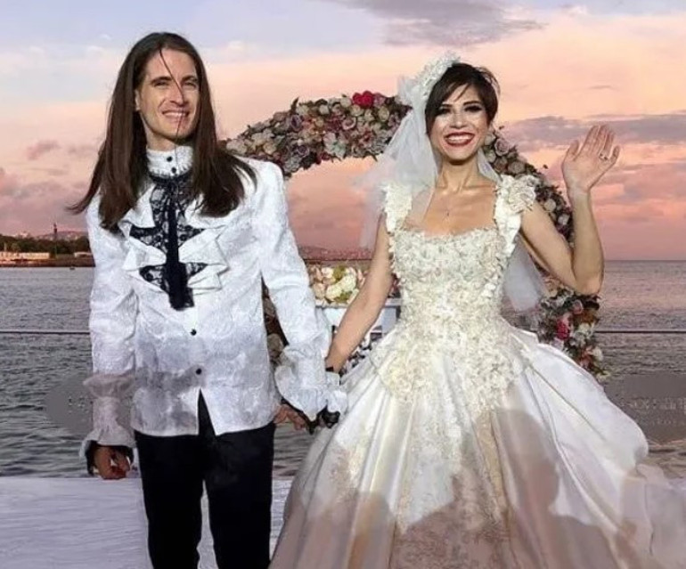 Aydilge, eşine mesaj gönderen hemcinslerine seslendi: Bu bir başarı değil