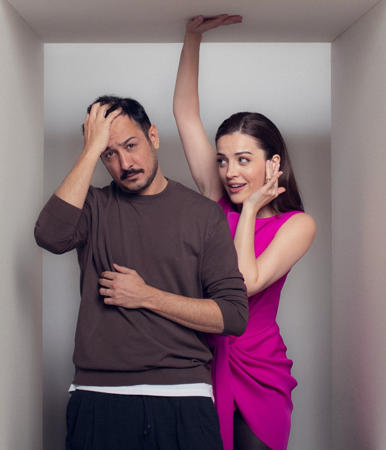 İrem Sak: ‘Bu meslek bizim derimizi kalınlaştırıyor’ Sarp Apak: ‘Eleştirilere bağışıklık kazandık yıllar içinde’