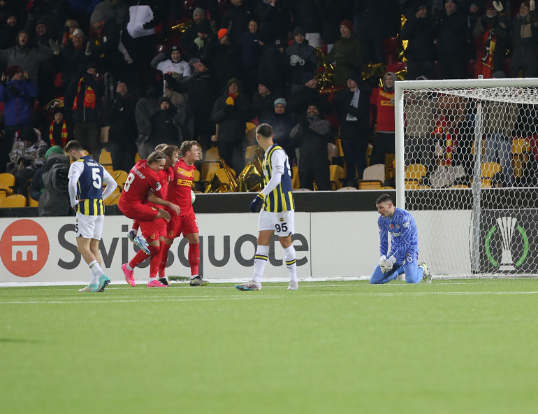 Türk futbolunun kabus gecesini değerlendirdiler: Livakovic olmasa 11-12 olurdu Abdullah Avcı, Fenerbahçe’yi deşifre etti | Rıza Çalımbay birkaç maçlık hoca değil