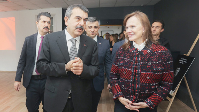 Bakan Tekin, Demirören MTALİ ziyaret etti: Mesleki eğitimi revize edeceğiz