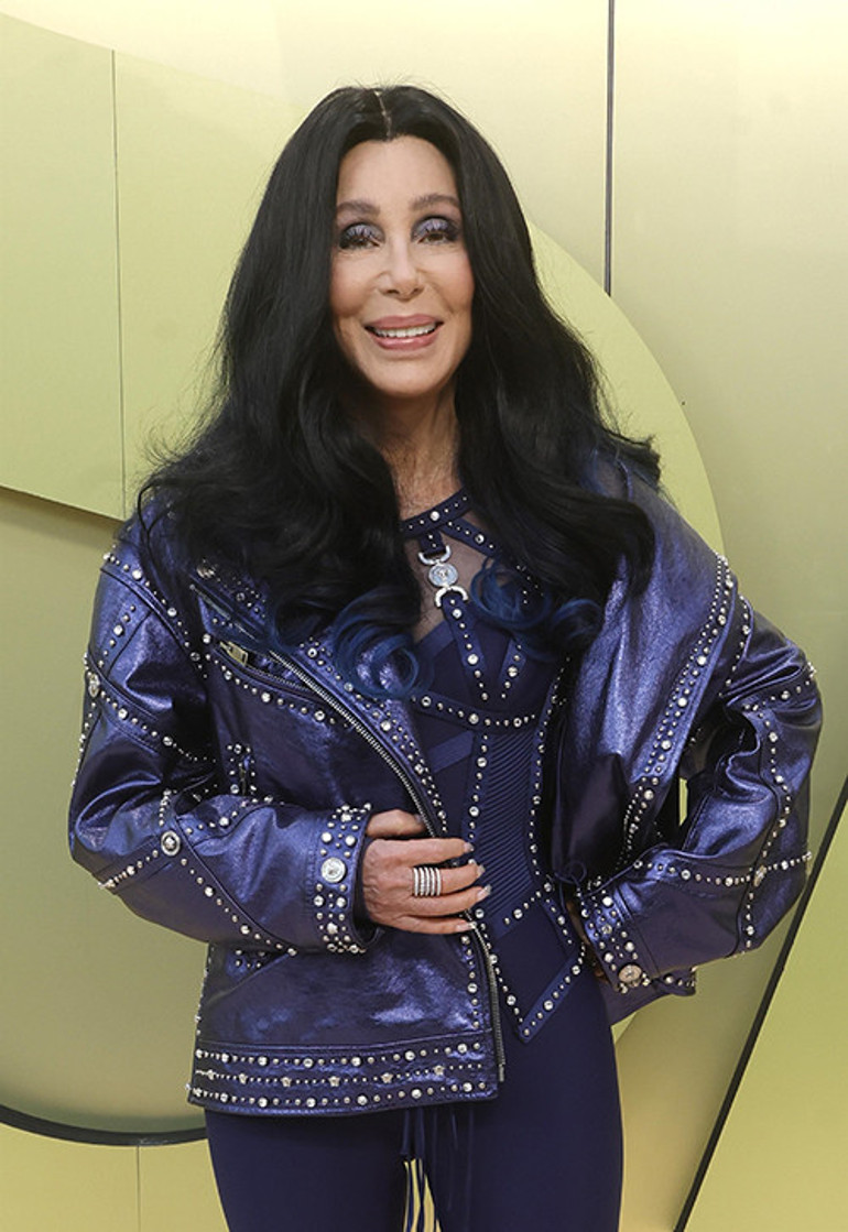 Hayatta hiç değilse bir kere genç sevgiliyle aşk yaşayın: Ünlü yıldız tecrübesini konuşturdu