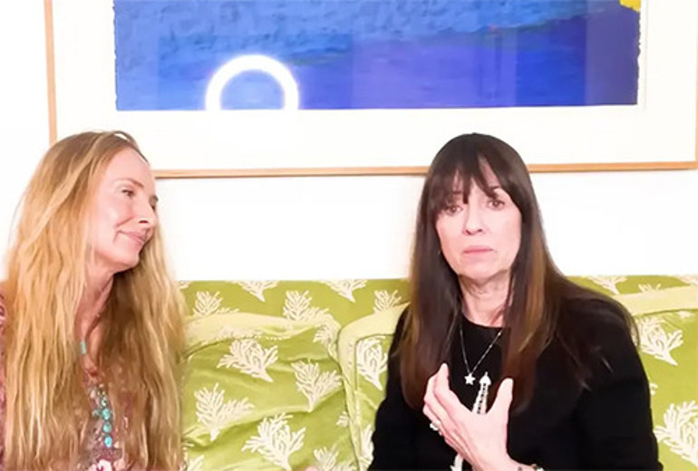 Ünlü şarkıcı kızlarına korkunç bir miras bıraktı: Düğünümden bir gece önce beni taciz etti: Babam karanlık yanları olan bir canavardı