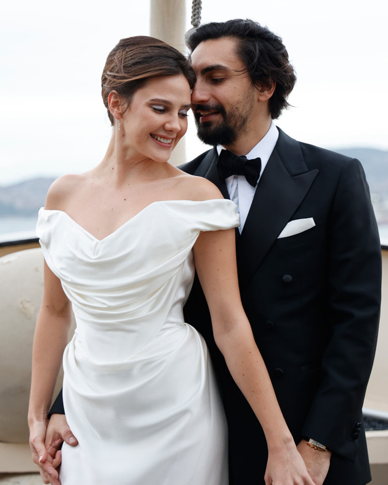 Alina Boz ve Umut Evirgen evlendi...Nikahtan ilk kareler