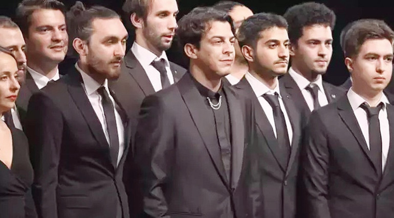 Pantene Altın Kelebek heyecanı bu akşam... Yıldızlar kırmızı halıda