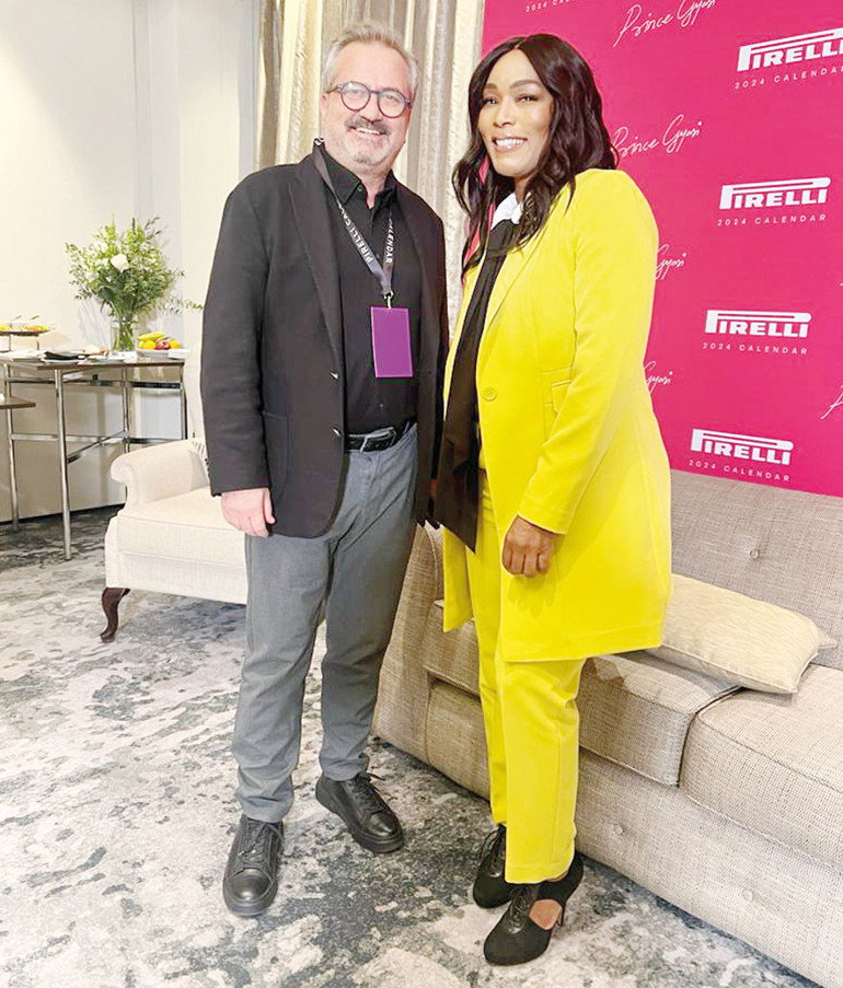 Pirelli takviminde bir Afrika kralı