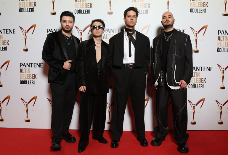 49. Pantene Altın Kelebek Ödüllerinde şıklık yarışı