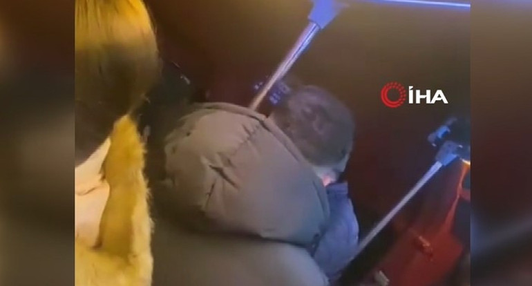 Dolmuş şoföründen ücreti göndermeyen yolcuya skandal sözler Tepki sonrası özür diledi