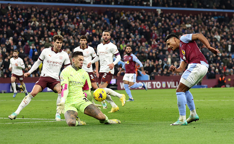 Guardiolanın takımı bu hale düştü... Aston Villa Manchester Cityyi ezip geçti, istatistikler şaşkına çevirdi