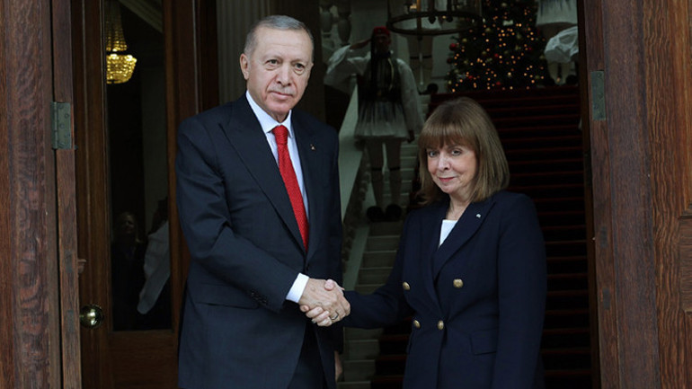 Atinaya tarihi ziyaret... Cumhurbaşkanı Erdoğan ve Miçotakisten ortak açıklama: Aramızda çözülemeyecek hiçbir sorun yok