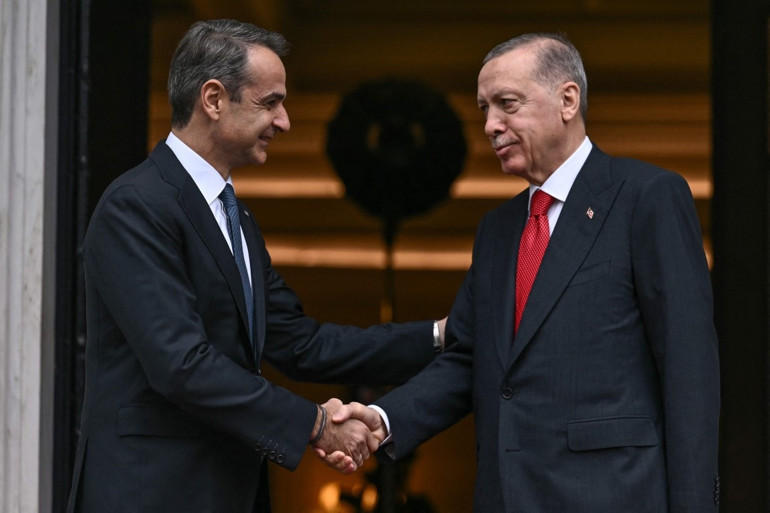 Atinaya tarihi ziyaret... Cumhurbaşkanı Erdoğan ve Miçotakisten ortak açıklama: Aramızda çözülemeyecek hiçbir sorun yok