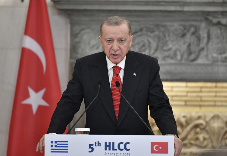 Atinaya tarihi ziyaret... Cumhurbaşkanı Erdoğan ve Miçotakisten ortak açıklama: Aramızda çözülemeyecek hiçbir sorun yok