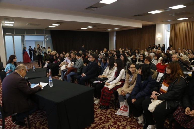 Çeviri benim için uçak bileti gibi