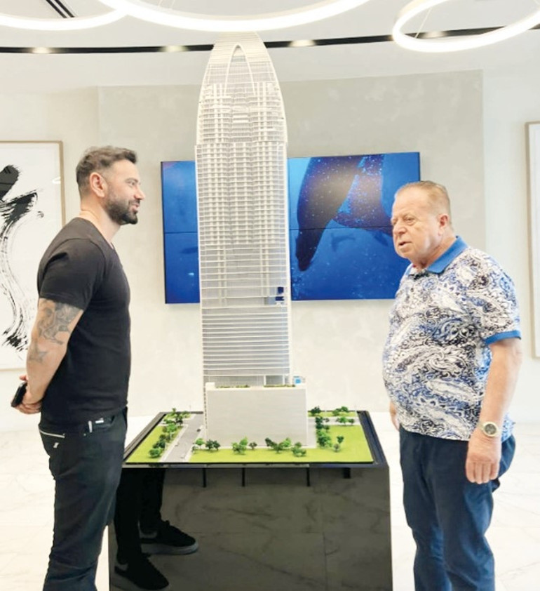 Miami’nin en yüksek  binasını Türkler yapıyor