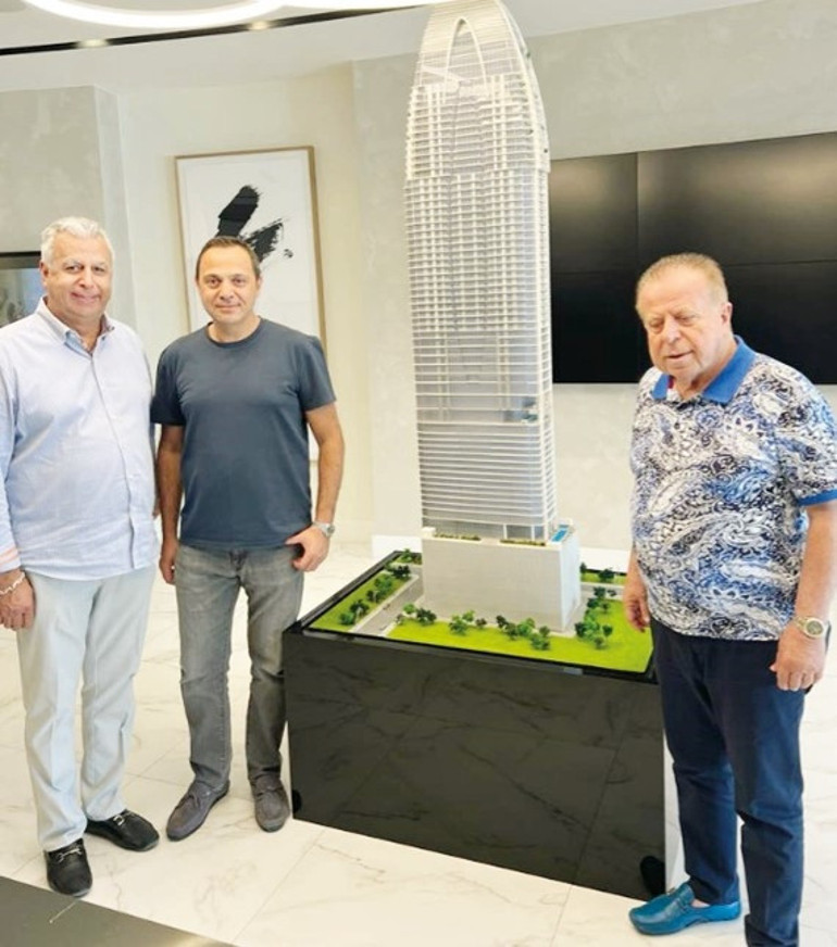 Miami’nin en yüksek  binasını Türkler yapıyor