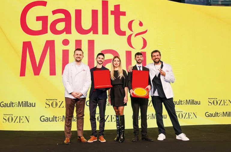 Kıbrıs’ta şeflerin düeti